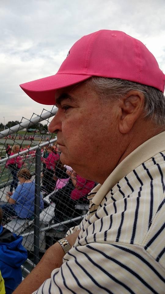 Location Lake Orion
Mi. Larry in his pink hat, very handsome
.