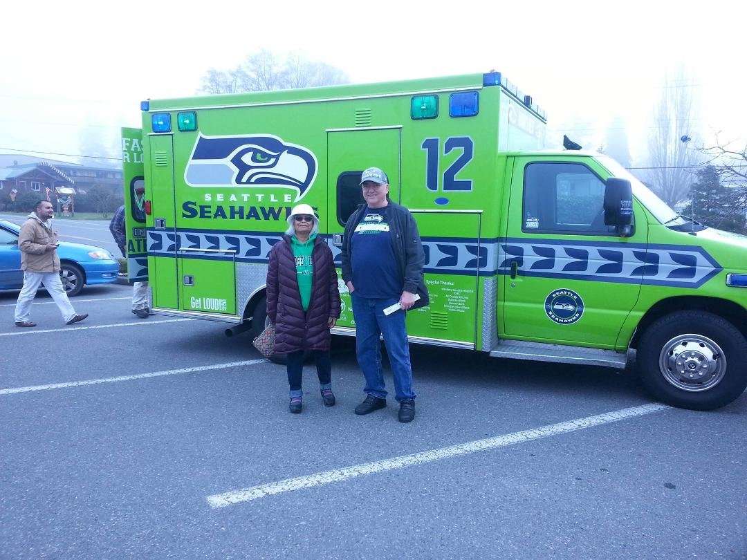 The FAN-balance attracts lots of attention in the Payless parking lot!