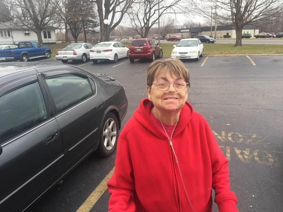 Mom and her new haircut....awesome!