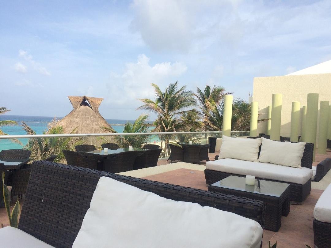 Cancun trip over, we're glad to be home!!