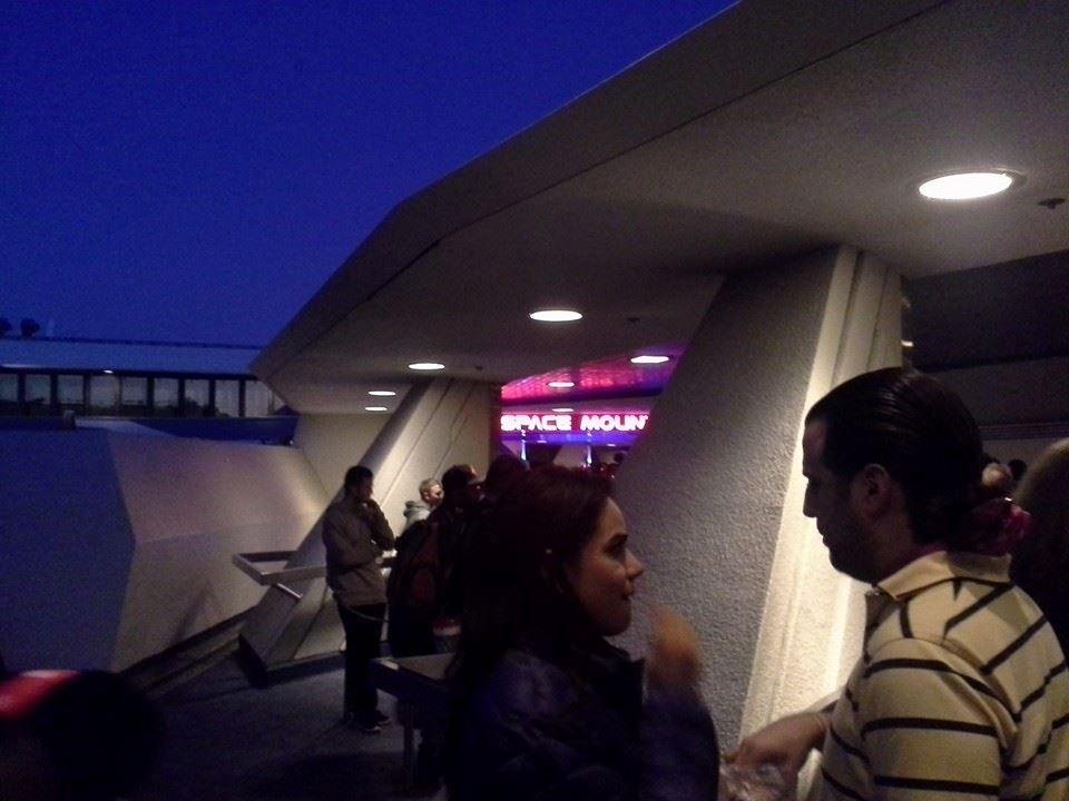 Space Mountain wait time:80 to 90 min (it has a star wars retheme)