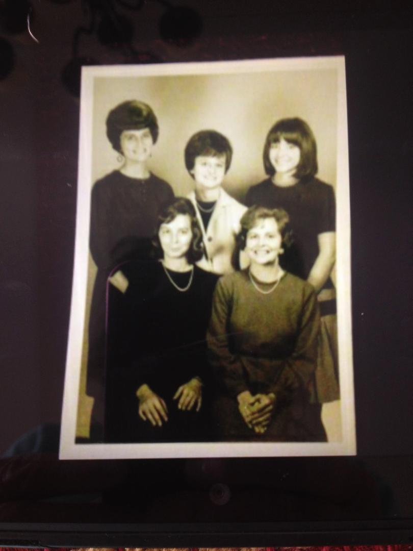 Today is my sister birthday Peggy so I am posting all five of us sisters and one that has my mom 80 birthday party. Happy birthday Peggy.