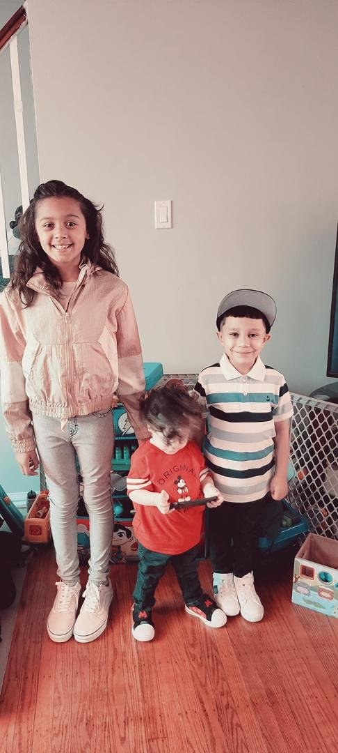 Happy Easter 🐣from the Lora family missing one of my kids Hector Lora