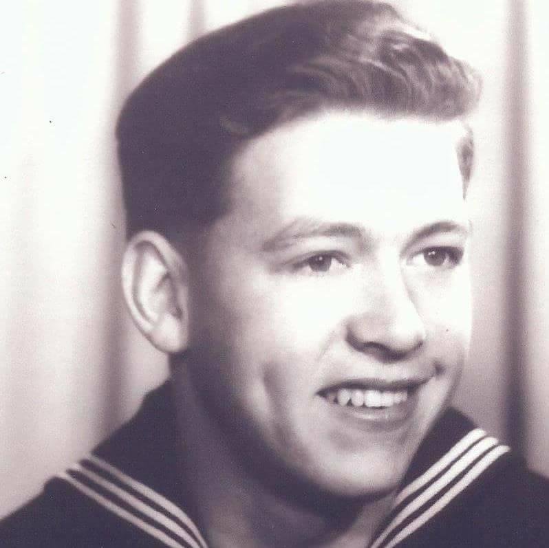 To my dad, nephews, and all other veterans,  thank you for your service to our country.