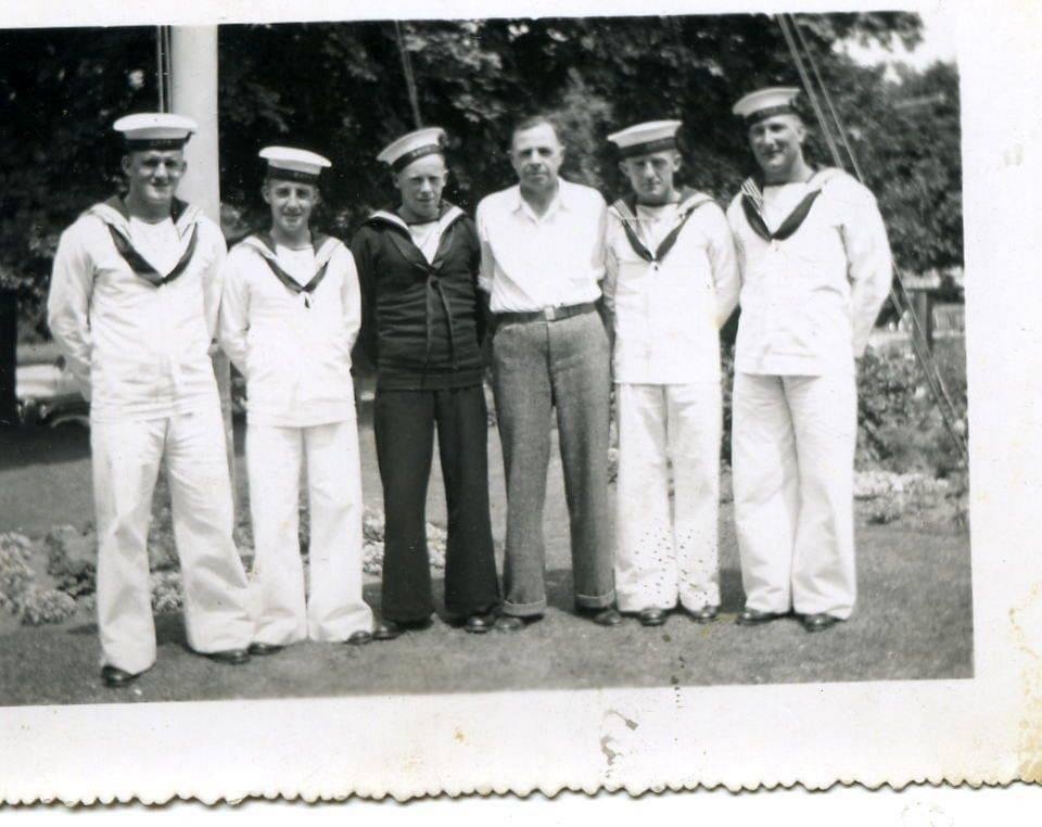From left to right. Sandy Milne, ALbert Osborne, Harry Thompson, Earl Trotter. Chew Block and Burt Peer. A million years ago seemingly.