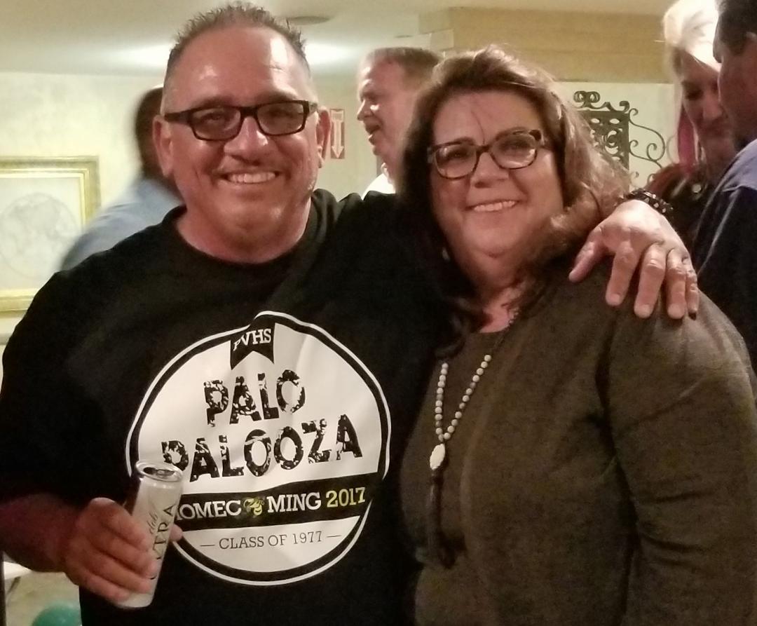 Carlos Rodriguez & Jeanette De-Coninck Hertzler last night; enjoying the Class of '77 party up at the golf course.