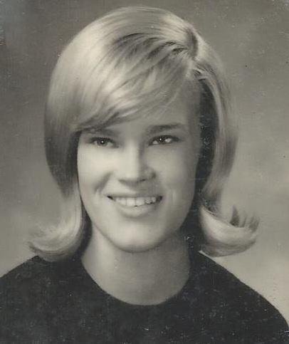 I ran across this photo a few weeks back. I was going through my old stuff and there the picture was. I was surprised that I still had it. It is has been with me since 1968. This is a picture of Jean Carroll of Sherida