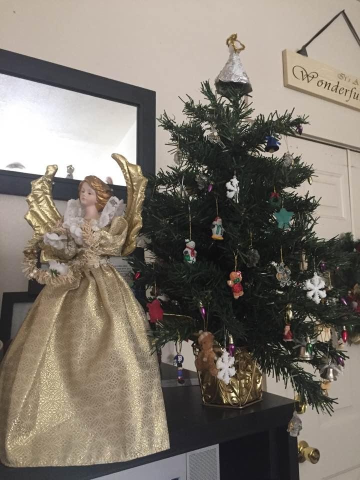 Darrell's tree 🎄🎄 that use to go up to his grave for Christmas, but so many would get taken so now it just stays home with us ❤️. The angel 😇 has been on top of my tree for 23 years. When placed on top of the tree I know