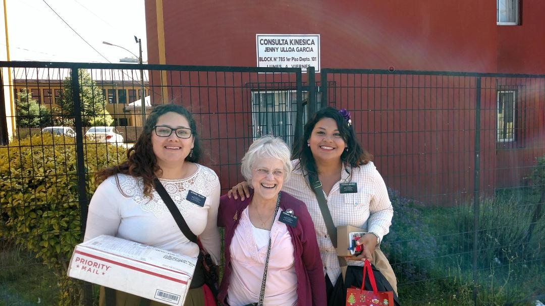 Delivering Christmas packages in Curanilahue. Missionaries love packages.