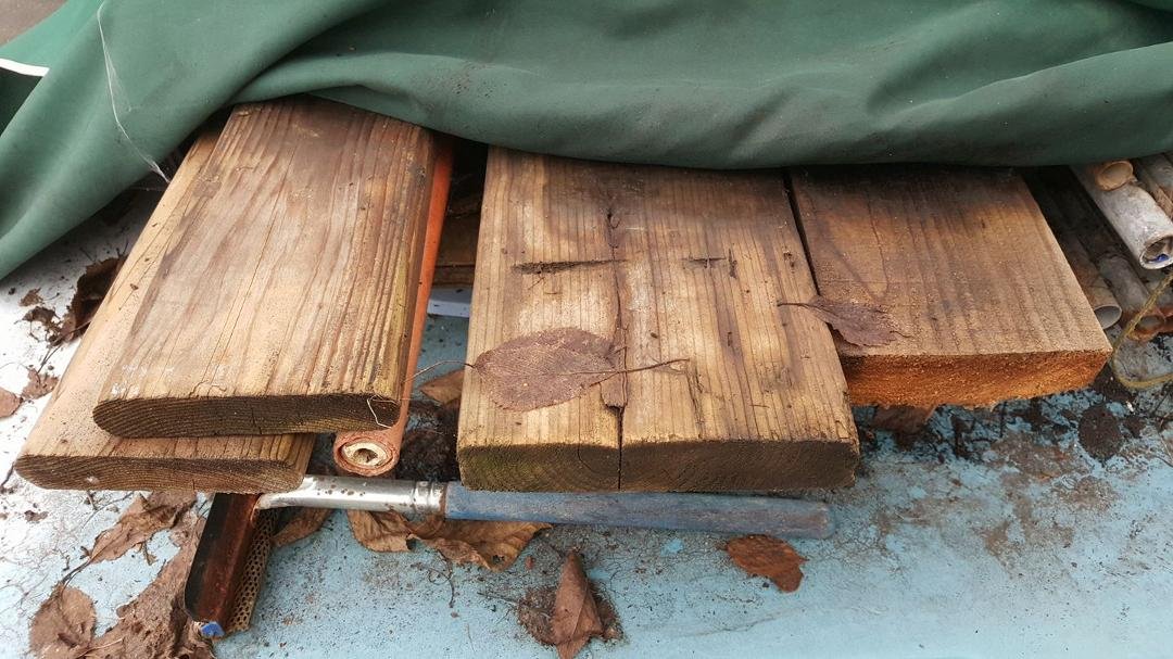 Wood everyone likes wood
Take it away 10.00