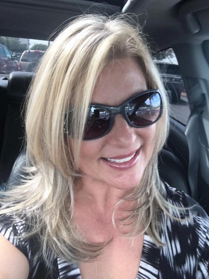 Happy Birthday to my beautiful daughter. The older you get, the prettier you get.