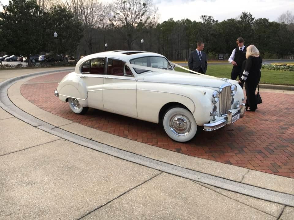 Cousin got married last knight look at the car 59 jaguar