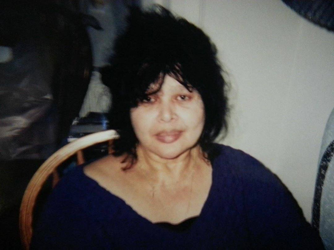 Happy birthday mom love and miss you so much rest in paradise.🎈🎈🎉🎉🎁🎁💝💝💝
