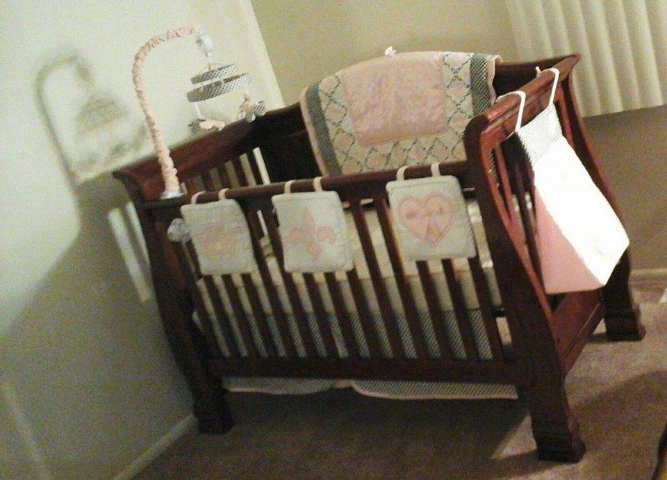 Crib set up :) still have to get the crib sheets though <3