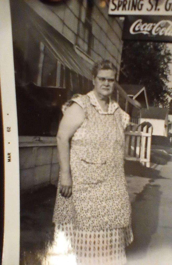 Grandma Kneppper