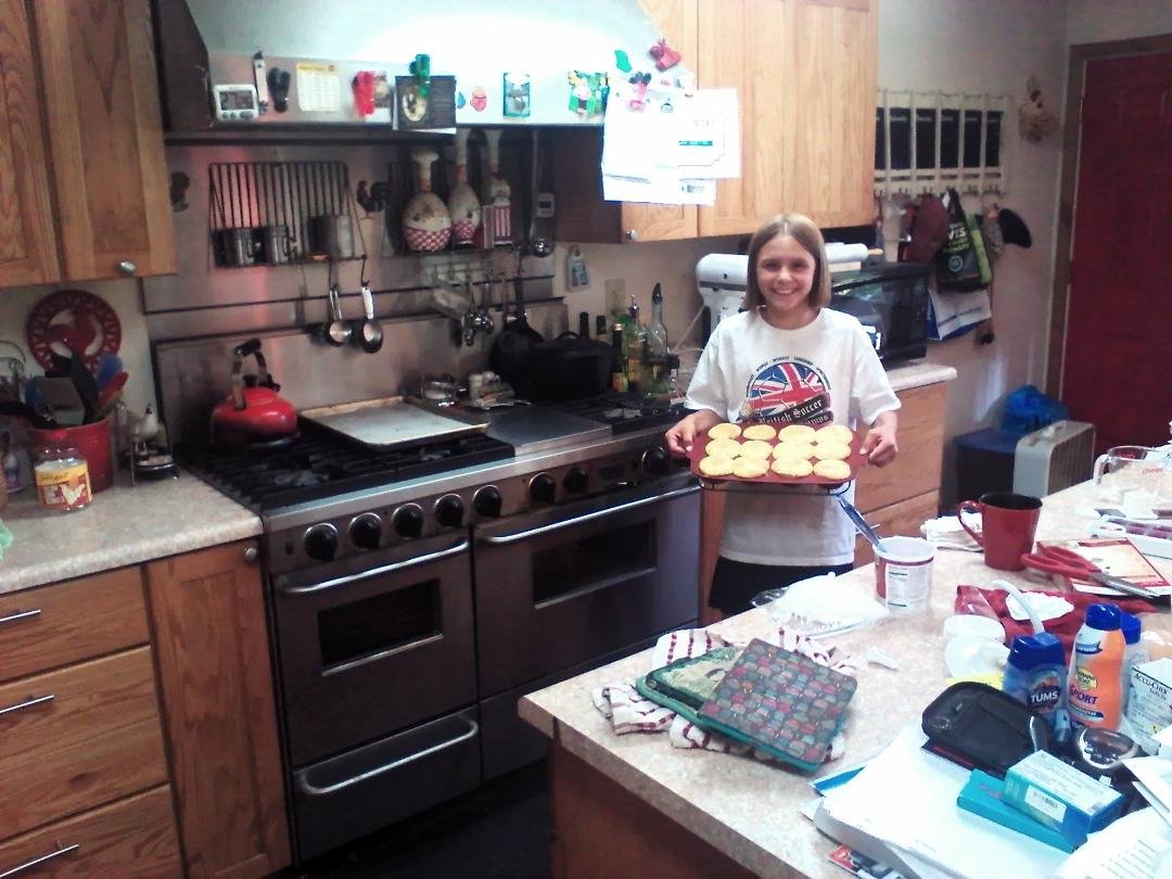 This  morning's adventure. Cup cakes with my little angel. How much better could it be!!