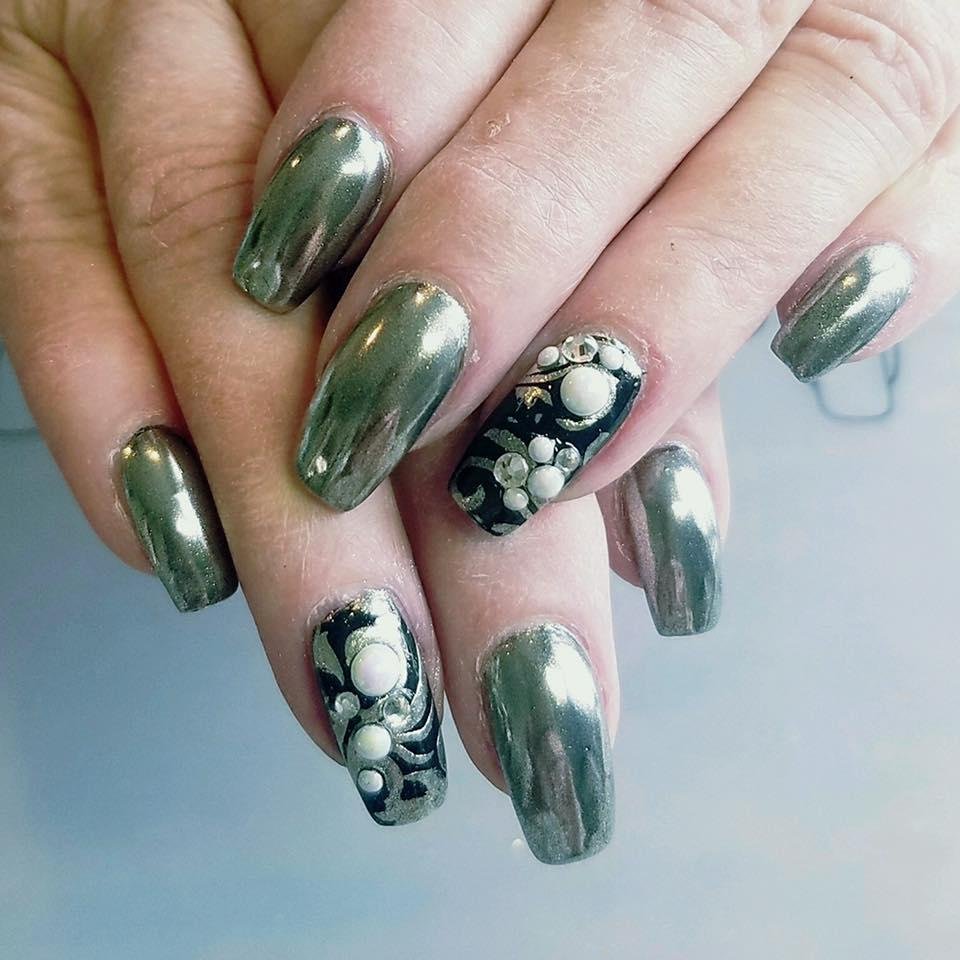 Chrome and Bling. Could it get any better? Another fun time with Paula Gilmore.