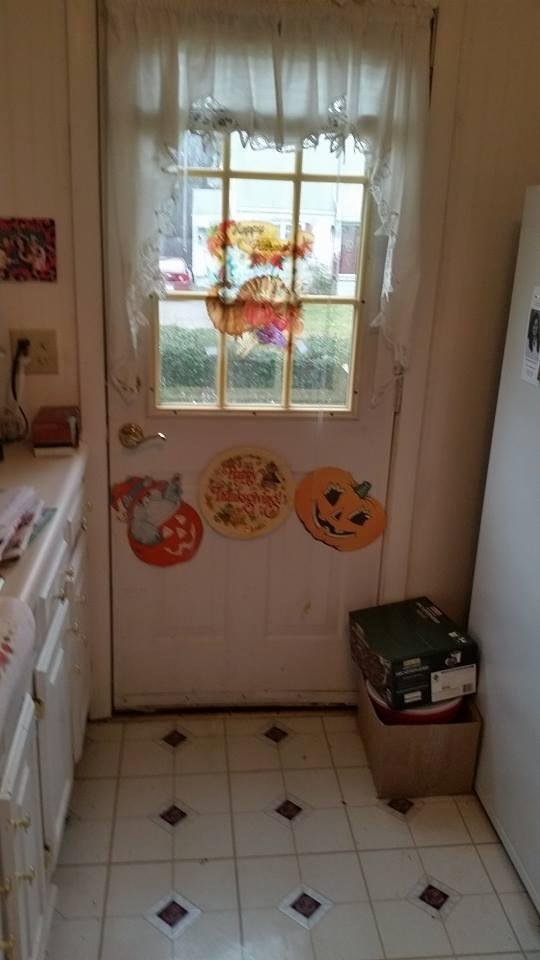 Marilyn Borry's album, Mobile Uploads