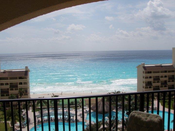 Kathleen Manol's album, Cancun 2010