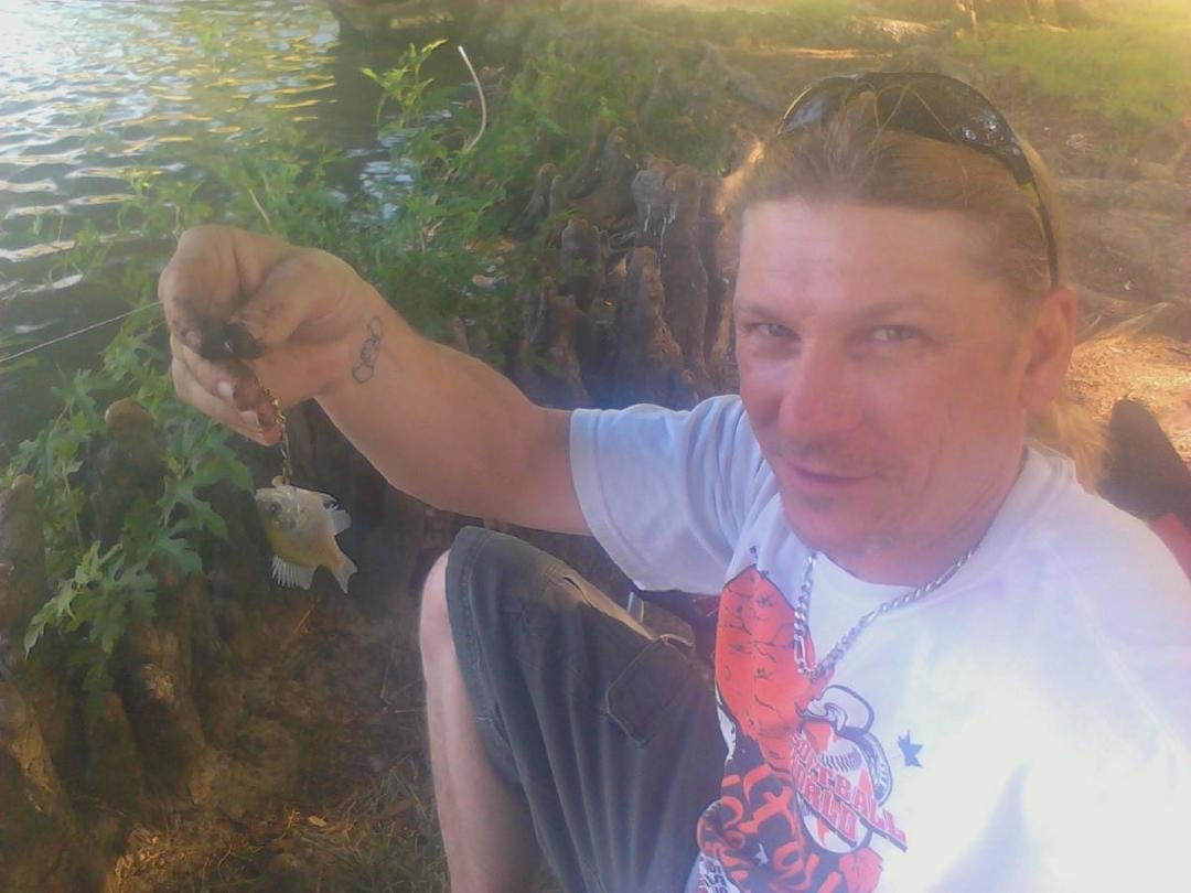 At chisolm park BARRY CAUGHT A FISH!!!!
