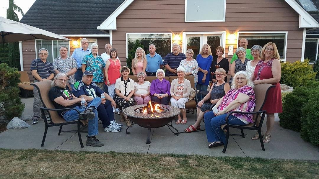 PUYALLUP HIGH CLASS OF '71
.......mini reunion.......