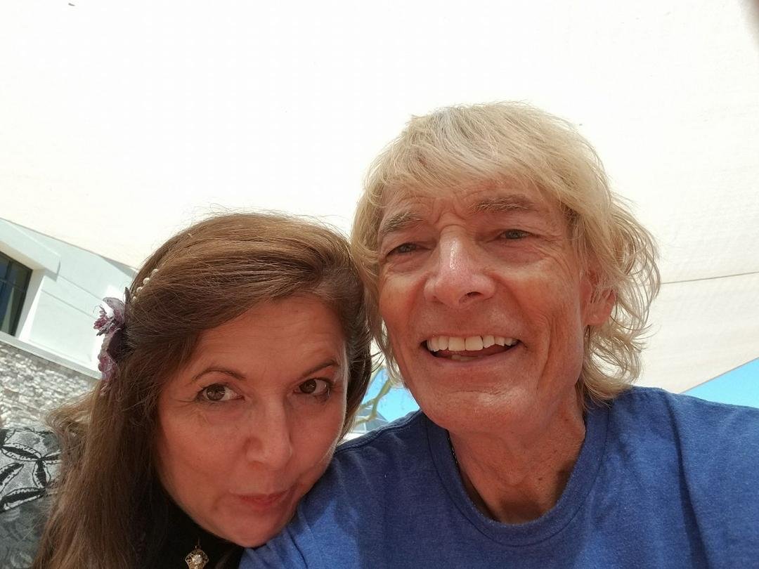 We are still at the Hospital today, and tomorrow they want take a piece of my kidney for a biopsy surgery: NOW TELL me, do I really look sick? I feel great!
