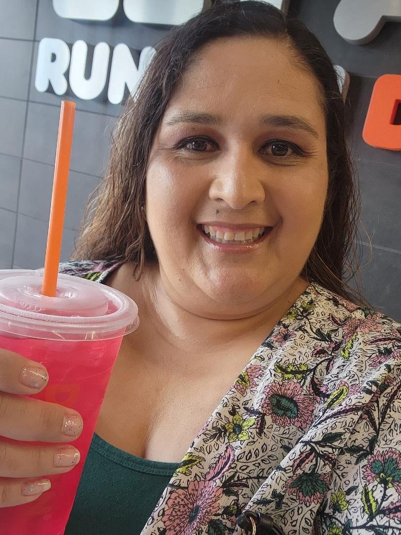 Let's see how this watermelon raspberry refresher is.....