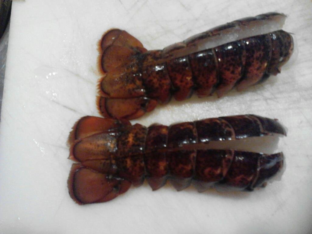 Split the lobster tails