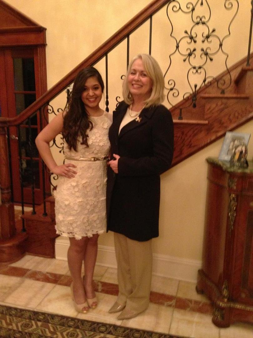Beautiful Shenu--going out with her friends!