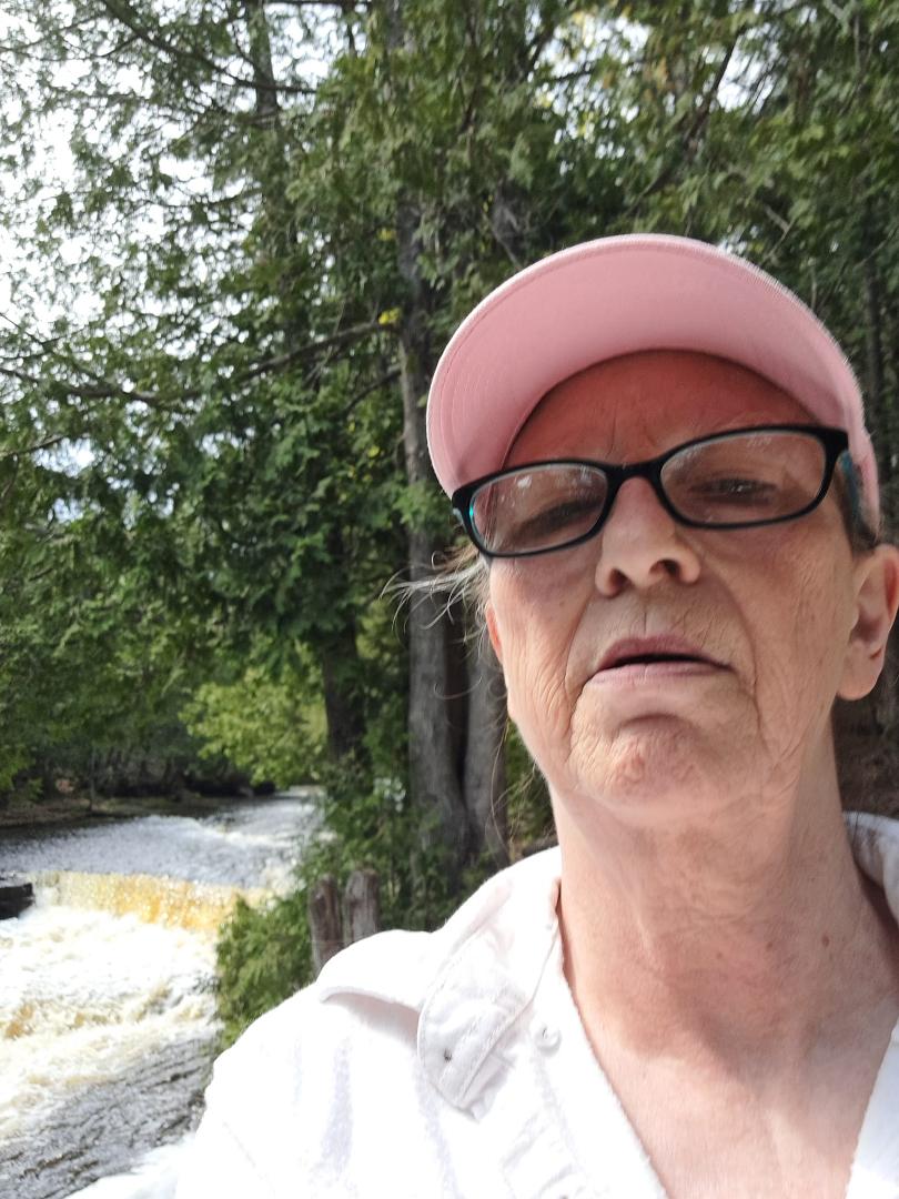 Marge Hebert's album, Mobile uploads