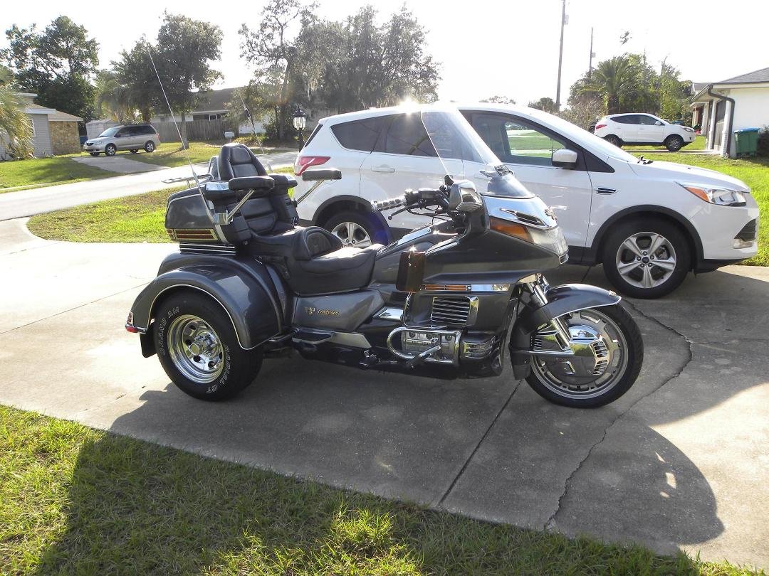 Some in our RV park have golf carts. I thought to heck with that
I can get a trike and ride it anywhere.
