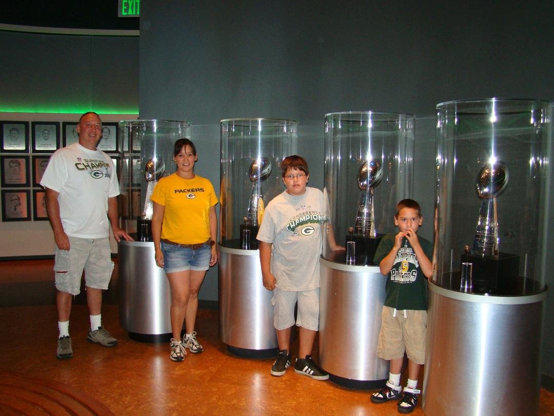 Suck on this all u suck a** Viqueer fans!!! Bah ha ha ha (By the way those are superbowl trophies) Figured I better clue you all in since you don't know what they look like - and NEVER will!! Bah ha ha ha ha ha