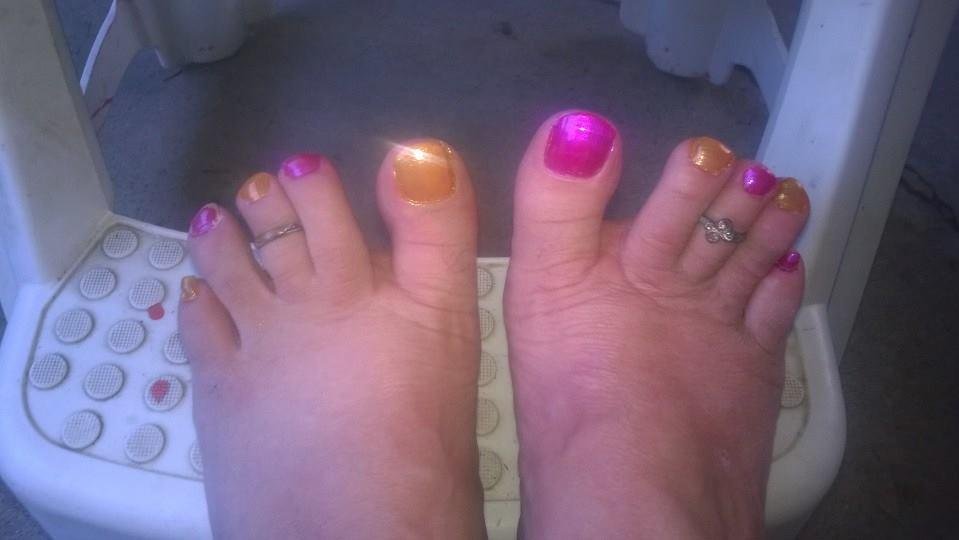 Perfect lil troll feet.