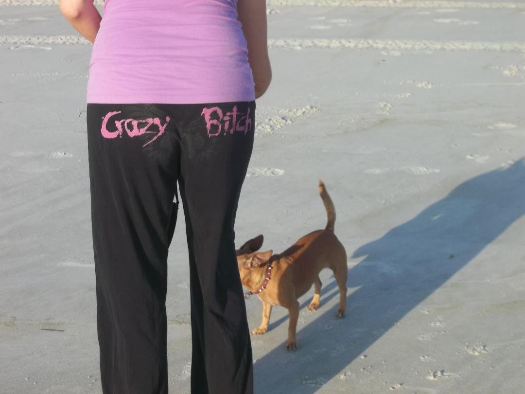 To Karen I say, if the pants fit, wear 'em! What a morning for a walk on the beach! October is a great month, and it's not even here yet.