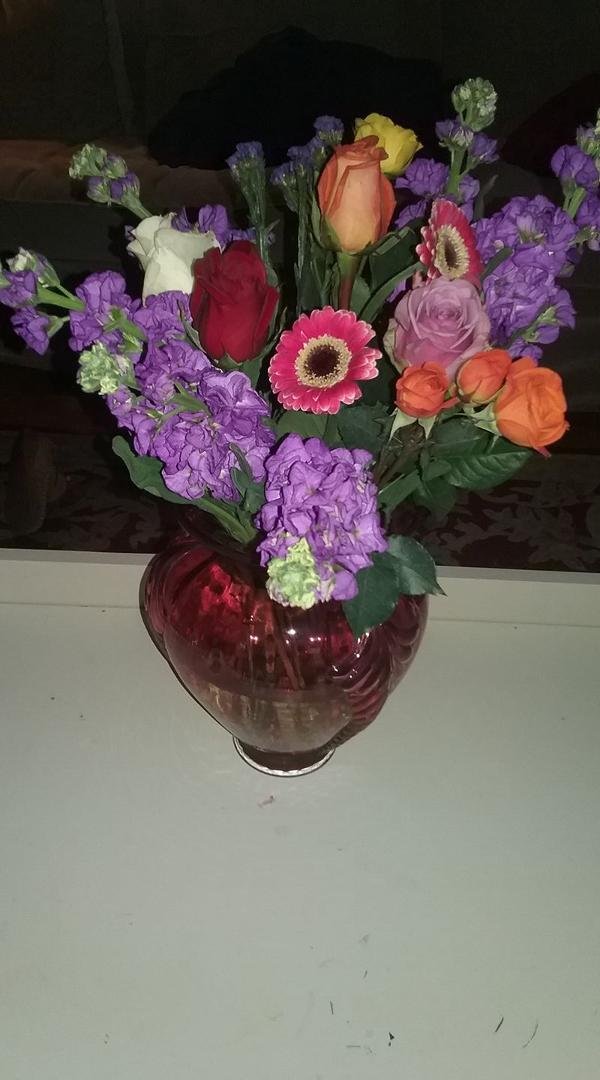 Hi Mom! A beautiful bouquet for a beautiful lady. Love, Kate
