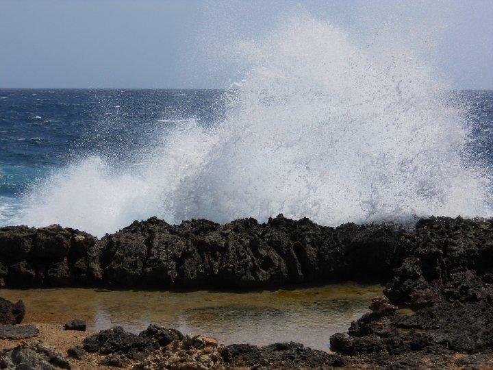 Waves coming ashore on Aruba
