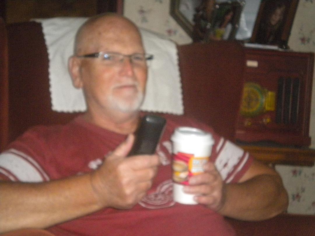 COFFEE IN HAND LOOK WHO CAME THIS MORNING BRO "RANDY", WE TALKED TO SIS JACKIE ON THE PHONE