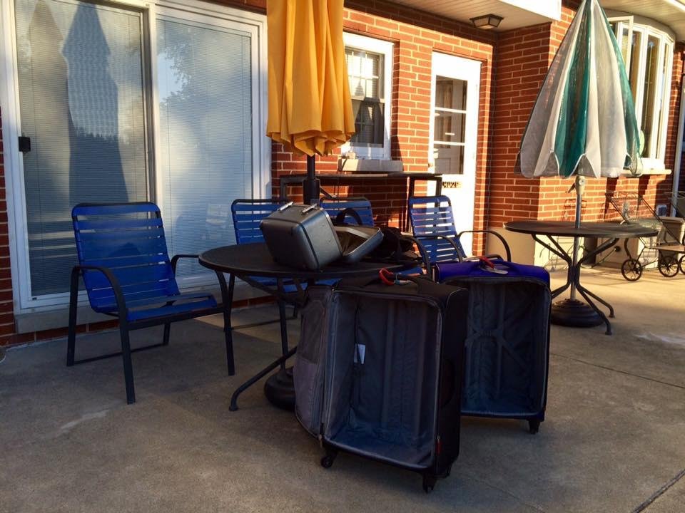 You know vaca is over when the luggage is airing and laundry is going