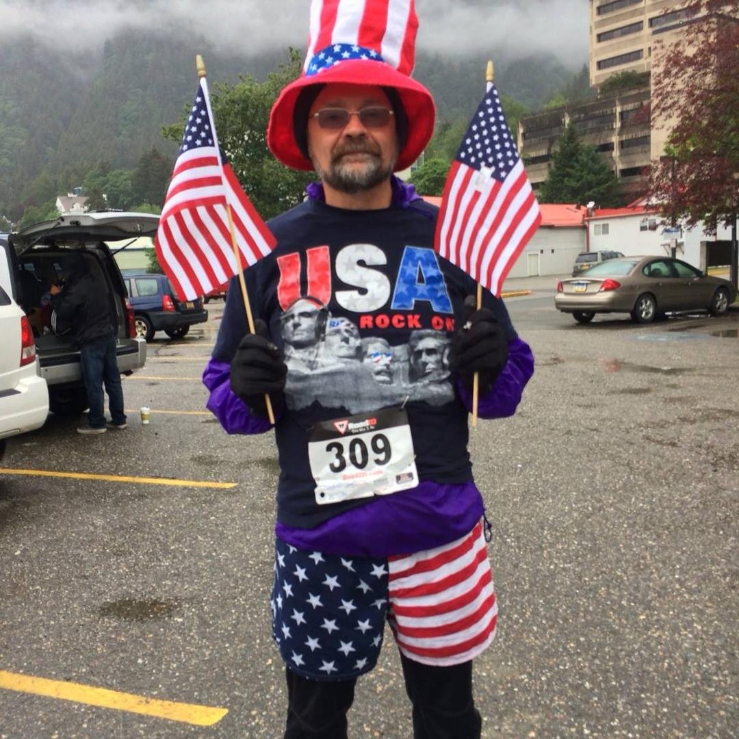 God bless America! Just before the first annual Glenn Frick Memorial mile. Target was 7 minutes. Killed it in only 6:59!