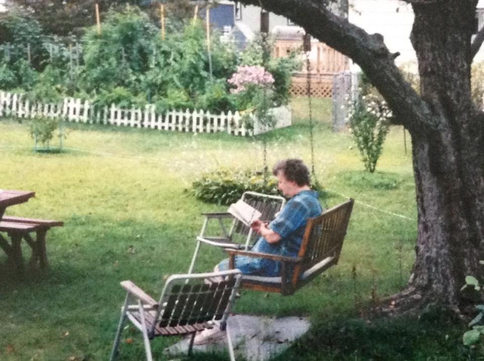 Happy birthday to my godmother! Gone for 10 years already. This is my favorite picture of her doing what she loved.💞