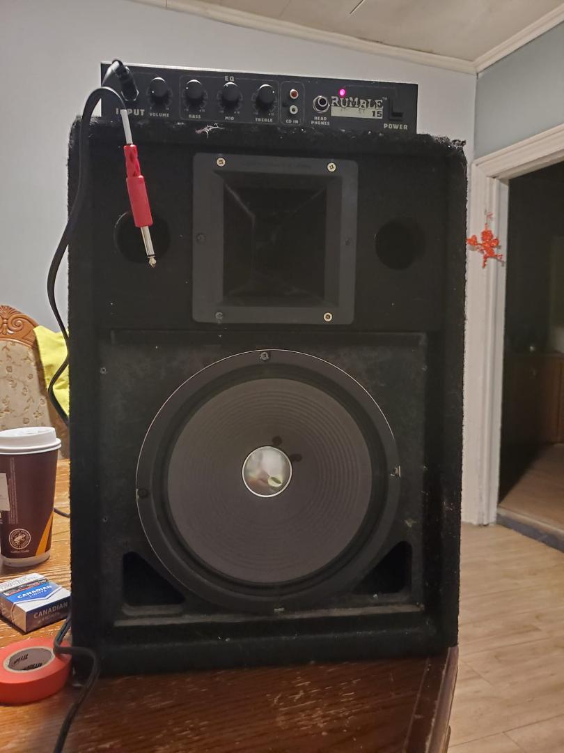 Got the main monitor hooked up now to listen to tracks clear sound