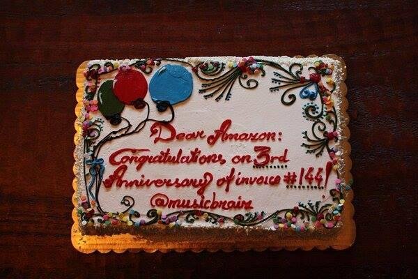 Non-profit sends Amazon a cake to celebrate third year of unpaid invoice
http://news.yahoo.com/blogs/sideshow/non-profit-sends-amazon-a-cake-to-celebrate-third-year-of-unpaid-invoice-220908202.html