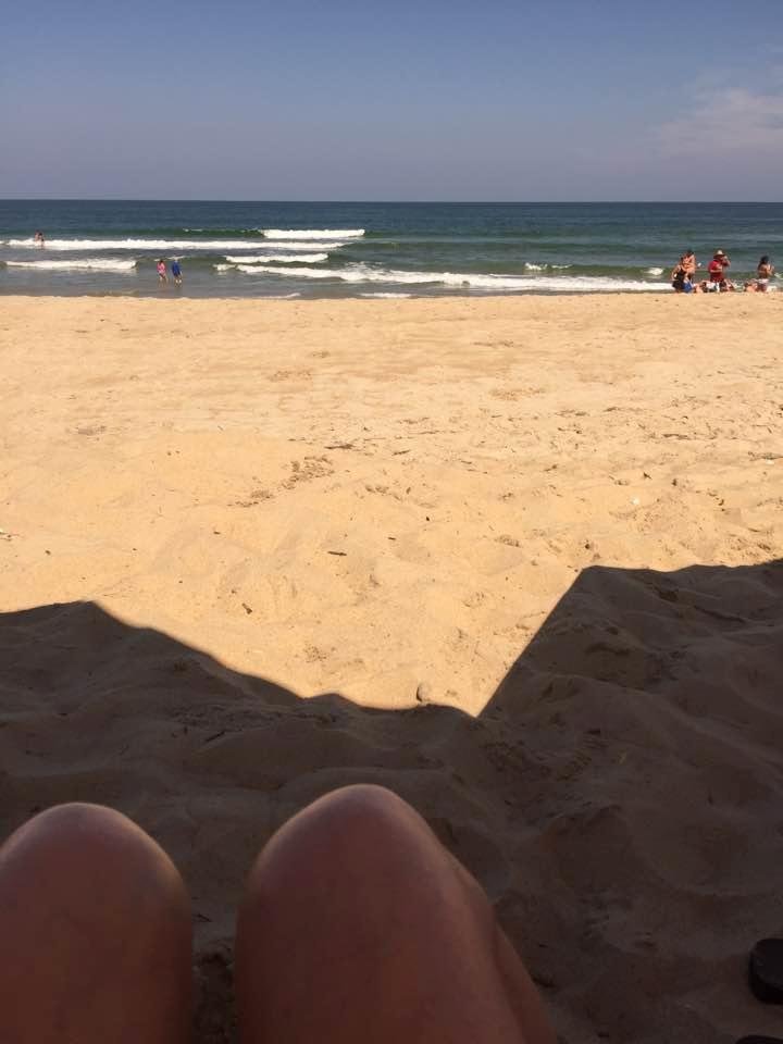 This is the maximum eclipse in outer banks. It's a little darker ( not much) and cooler. Interesting phenomenon.
