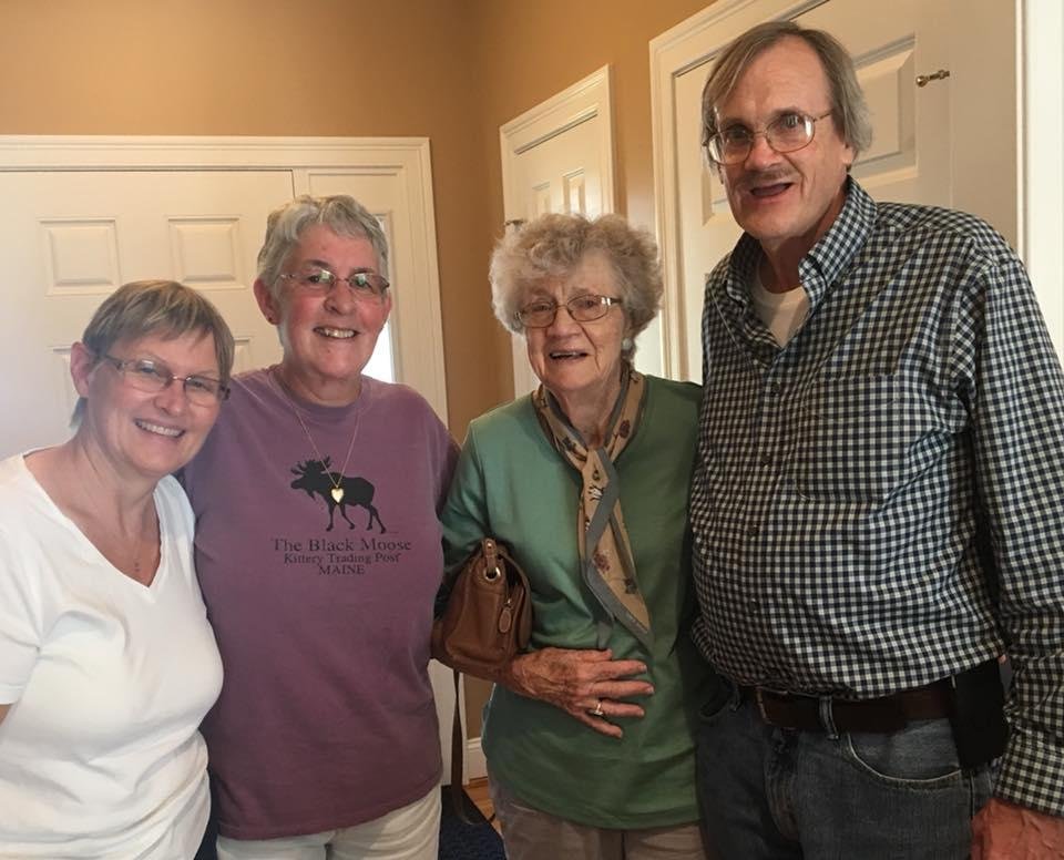 Hey Susan MacNeil,Joan Donohue, Lee DeMars Moran, and Lauren Rose Tromley — look who we ran into today on a whirlwind trip to Connecticut!  See everyone in September!