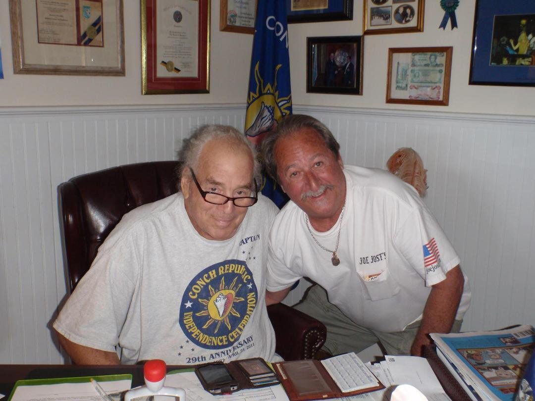 God I'm going to miss Sir Peter Anderson I'll always remember sunset's at Louie's Backyard with Peter & the gang.Peter pass away last night after a long bout with Lung Cancer. RIP my Brother!