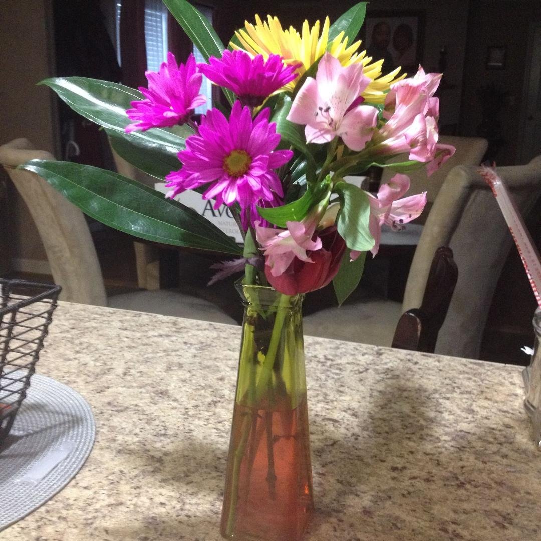 Thank you Dominique Dorsey! I love my Mother Day Flowers!