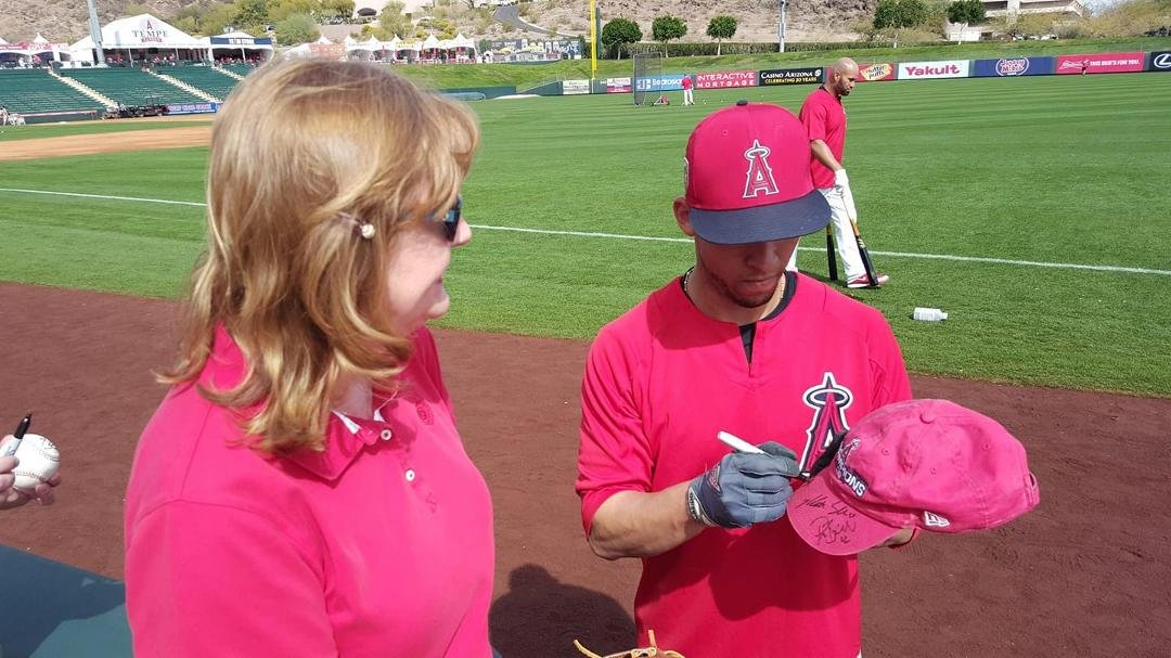 Ok so I got so many autographs I had to go buy a new hat!