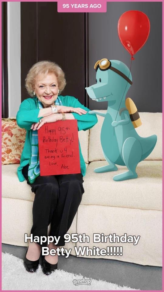 🎈Happy 95th Birthday Betty White🎈 wishing you an awesome birthday & many more 🌹🎂🎉🎁🎀