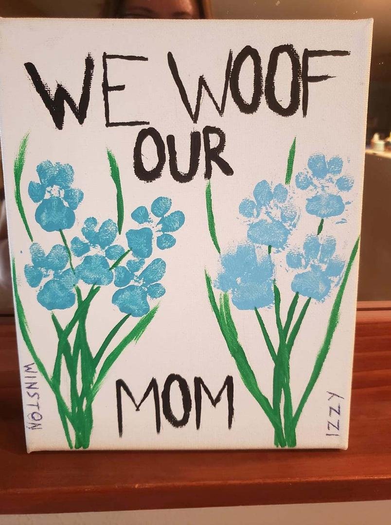 Pawprint Posies! This is the cutest thing I have seen! Mother's Day gift from Fur Babies....Alisha Swapp's Hubby made this one for her!