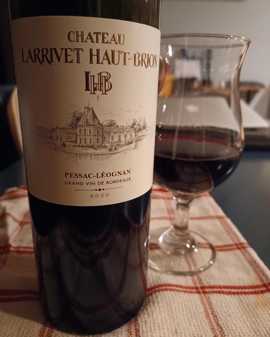 20 #LarrivetHautBrion (93+ Points) Huge explosion of fresh, ripe, flowery dark ripe red, purple, blue & black wild berry fruit, pretty/creamy oak with complexing herb & spice echoing underneath. Great acidity & ultra great